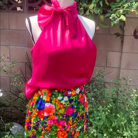 That 70’s vibe “Totally Vintage Maxi Skirt” - Picture 6 of 10